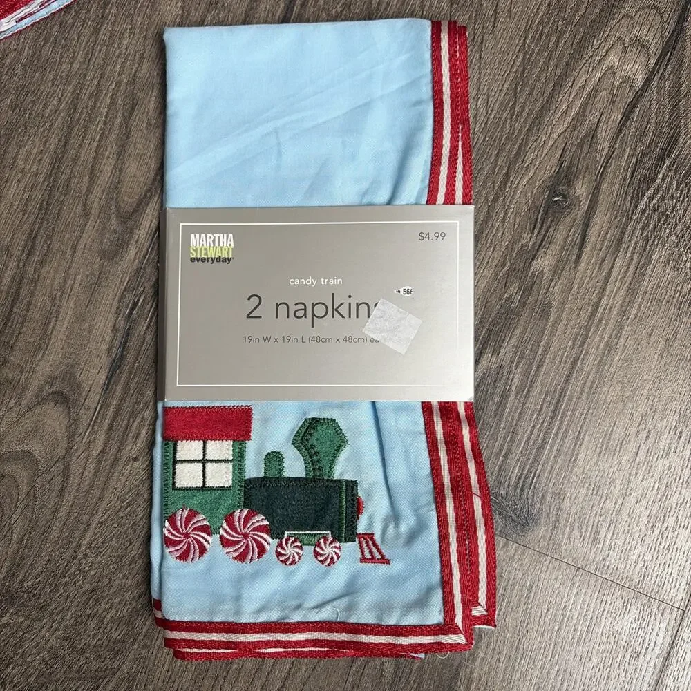 New Lot Of 5 Martha Stewart Train Peppermint Cotton Fabric Napkins 19 x 19 (10)